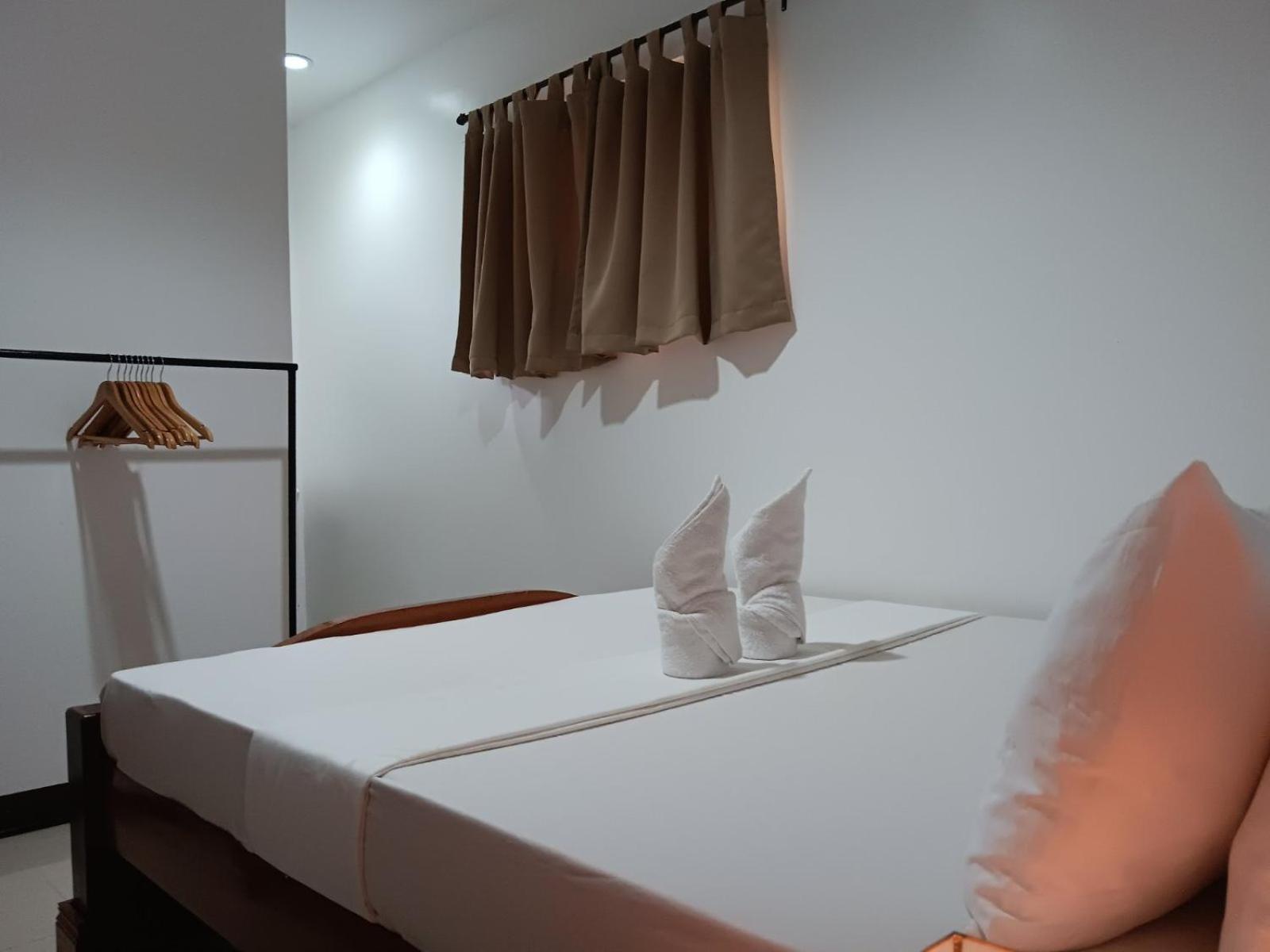 Forest Bay Inn إل نيدو المظهر الخارجي الصورة