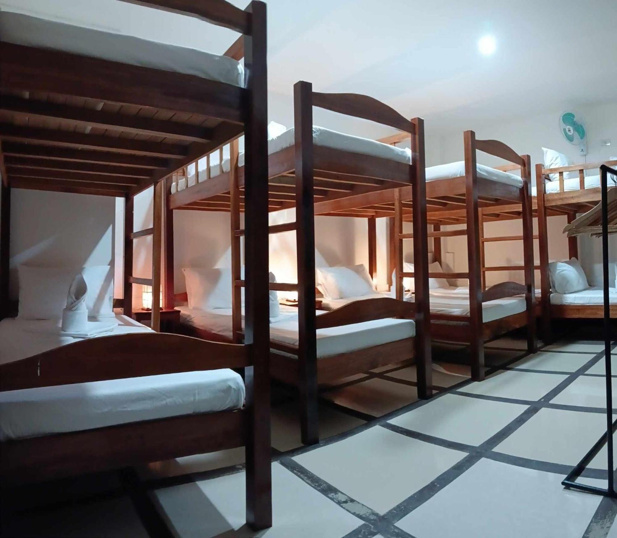 Forest Bay Inn إل نيدو المظهر الخارجي الصورة